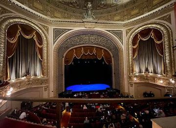 wisconsin/milwaukee/attraction/the-pabst-theater