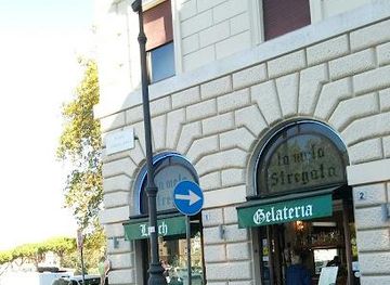 vatican-city/passetto-di-borgo/attraction/piazza-pasquale-paoli