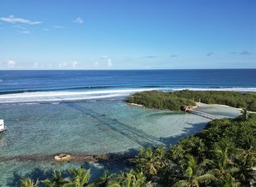 maldives/kaafu-atoll/attraction/surf-point-cokes