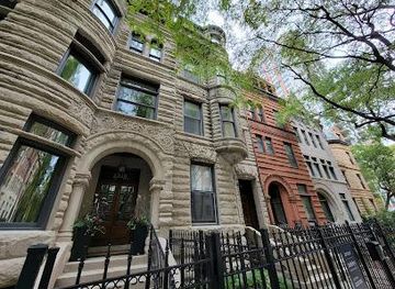 illinois/schaumburg/attraction/gold-coast