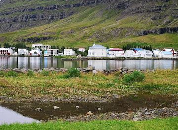 iceland/seydisfjordur/attraction/audbjorg-ship