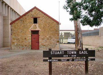 australia/macdonnell-ranges/attraction/stuart-town-gaol