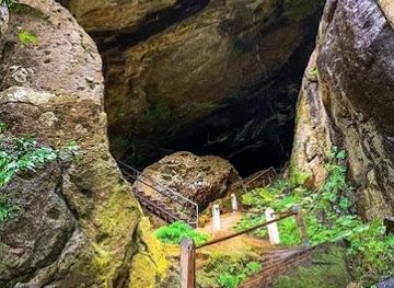 sri-lanka/ella/attraction/ravana-s-cave