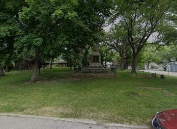 iowa/lake-okoboji/attraction/spirit-lake-massacre-monument