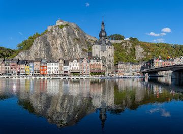 belgium/dinant/attraction/les-bateaux-electriques-sans-permis-dinant-nautique
