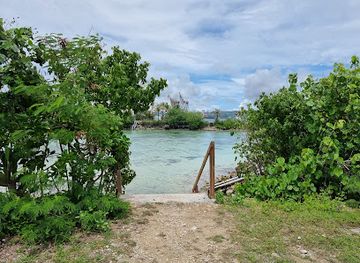 guam/sinajana/attraction/family-beach