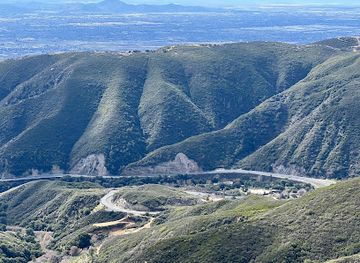 california/inland-empire/attraction/arrowhead-landmark
