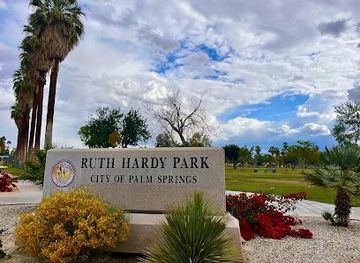 california/joshua-tree/attraction/ruth-hardy-park