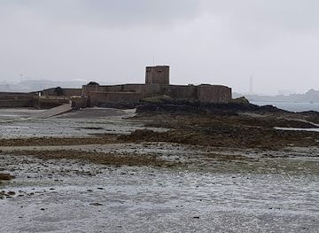 jersey/st-catherine-s-breakwater/attraction/the-harbour-gallery
