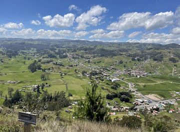 ecuador/azuay-region/attraction/centro-ecuestre-bellavista