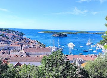 croatia/hvar/attraction/spanish-fortress-cannon-s