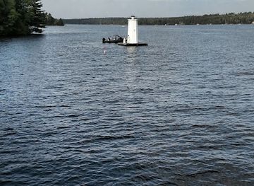 new-hampshire/seacoast-region/attraction/burkehaven-lighthouse