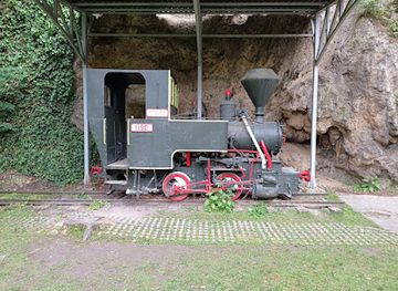 bosnia-and-herzegovina/jajce/attraction/lokomotiva-ciro-voza