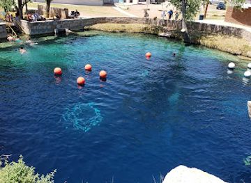 new-mexico/southeast-new-mexico/attraction/blue-hole