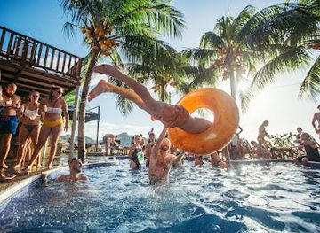 nicaragua/san-juan-river-basin/attraction/sunday-funday-pool-crawl-nicaragua