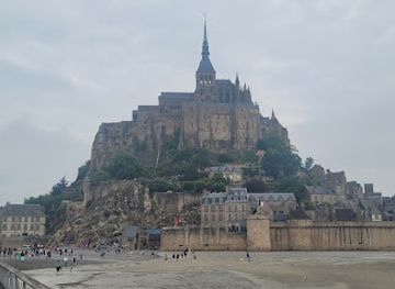 france/mont-saint-michel/attraction/porte-de-l-avancee