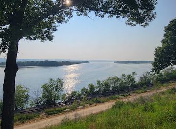 wisconsin/great-river-road/attraction/great-river-state-trail