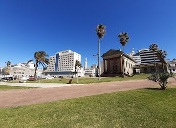 uruguay/montevideo/attraction/san-juan-gate
