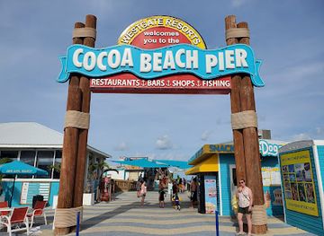 florida/cape-canaveral/attraction/cocoa-beach-pier-arch