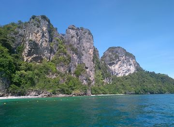 thailand/koh-phi-phi/attraction/yung-island