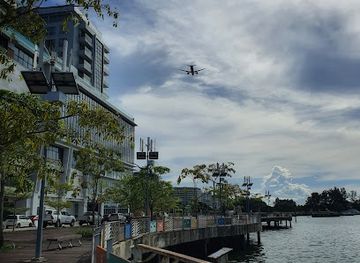 malaysia/kota-kinabalu/sembulan/attraction/kota-kinabalu-waterfront-sunset-view-point