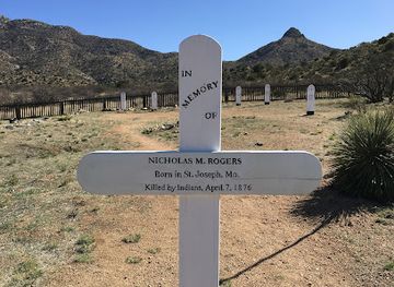 arizona/chiricahua-national-monument/attraction/fort-bowie-cemetery