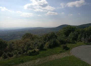 austria/thermenregion/attraction/vienna-woods