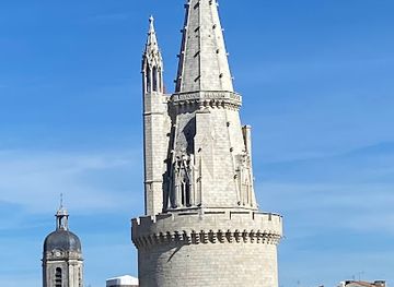 france/la-rochelle/grosse-horloge/attraction/the-lantern-tower-of-la-rochelle