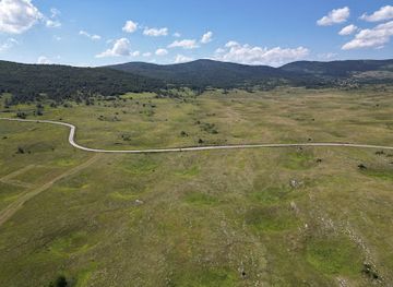 bosnia-and-herzegovina/una-sana-canton/attraction/bravsko-polje