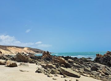 brazil/jericoacoara/attraction/praia-da-pedra-solta