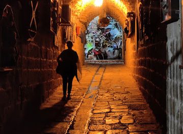 israel/akko/akko-port/attraction/beit-luzinan-street-art