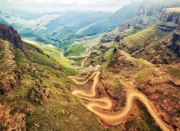 south-africa/drakensberg/attraction/sani-pass-tours-lesotho-day-trips-tours