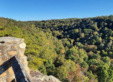 alabama/lookout-mountain/attraction/point-rock-overlook
