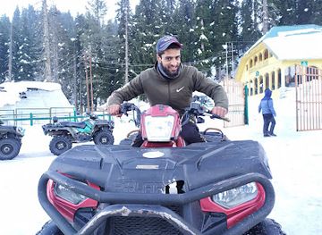 india/gulmarg/attraction/zubair-bashir