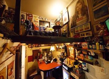 japan/tokyo/attraction/red-golden-gai