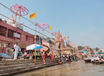 india/varanasi/attraction/varanasi-beach