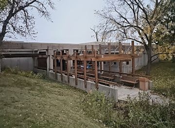 iowa/loess-hills/attraction/steamboat-bertrand-collection