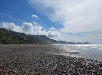 costa-rica/manuel-antonio/attraction/dominical-beach