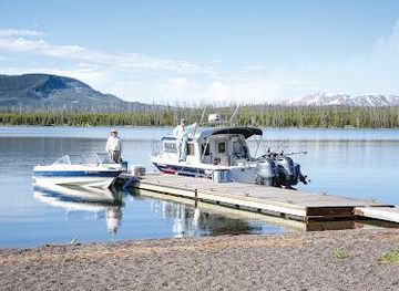 montana/yellowstone-national-park/attraction/bridge-bay-marina