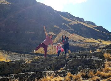 bolivia/yungas-road/attraction/cascada-de-hampaturi