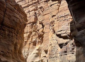 jordan/dead-sea/attraction/wadi-mujib