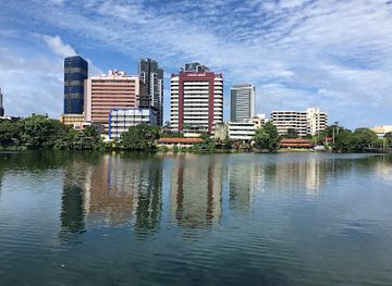 sri-lanka/colombo/slave-island/attraction/beira-lake-park