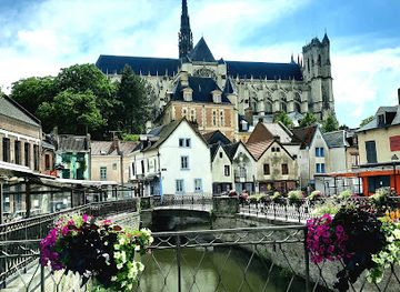 france/picardy/attraction/saint-leu-catholic-church-at-amiens