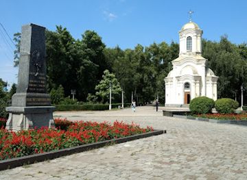 ukraine/poltava-region/attraction/monument-at-the-grave-ivan-kotliarevsky
