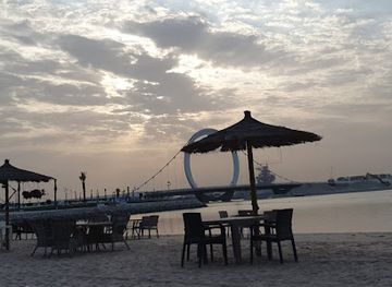 qatar/al-shamal/attraction/waterfront-beach