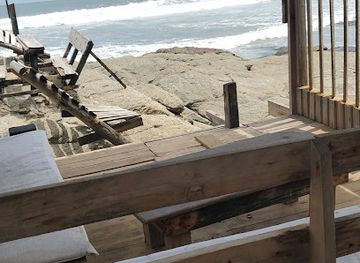 ghana/accra/airport-residential-area/attraction/green-beach