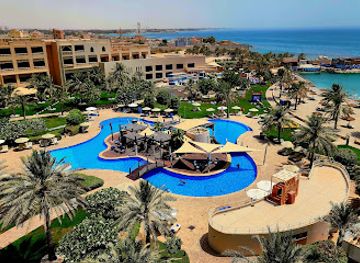 bahrain/zallaq/attraction/sofitel-beach