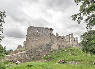 slovakia/tekov/attraction/castle-oponice-appony