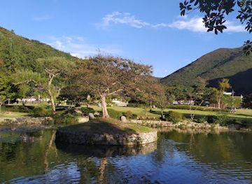 south-korea/south-jeolla-province/attraction/baekundong-byeolseo-garden