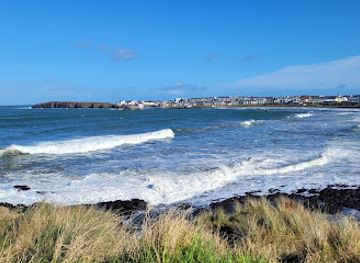 ireland/giant-s-causeway/attraction/portrush-west-strand